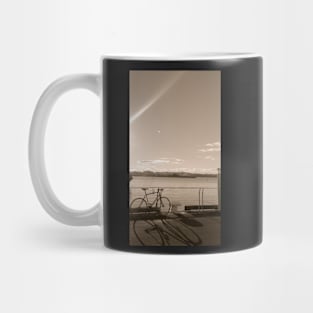 bike and bridge Mug